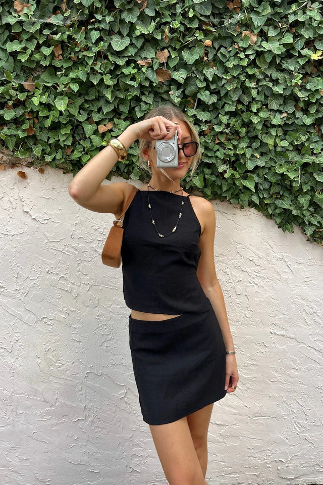 Richard-Spicy girl backless halter dress